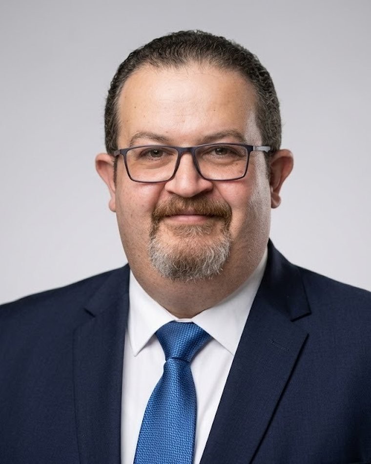 Dr. Ahmed Essa
